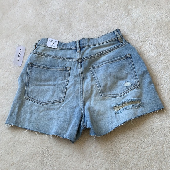 High Rise/High waisted Ripped Shorts - Picture 8 of 9